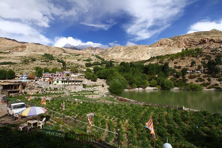 Hotel Lake View Nako Екстер'єр фото