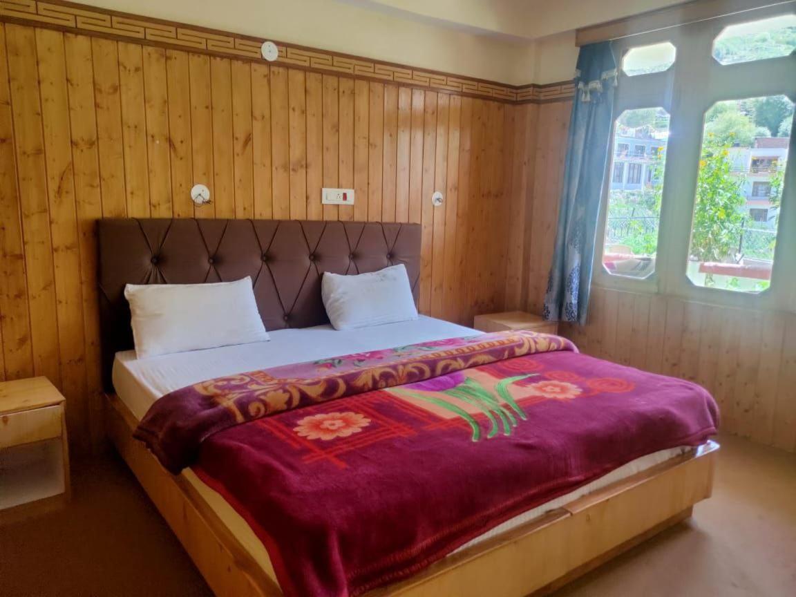 Hotel Lake View Nako Екстер'єр фото